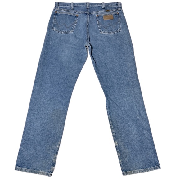 Vintage 90's Distressed Wrangler Cowboy Cut Dad Jeans Size 35 x 32 - Picture 3 of 6